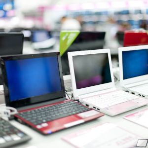 Laptops Sale/Purchase In Dwarka